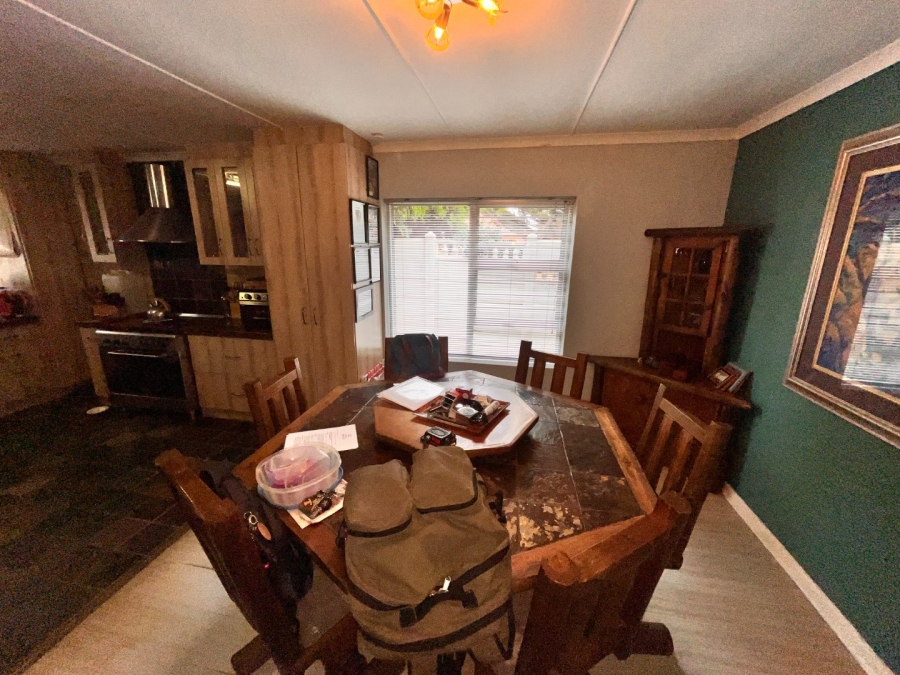 4 Bedroom Property for Sale in Noorsekloof Eastern Cape